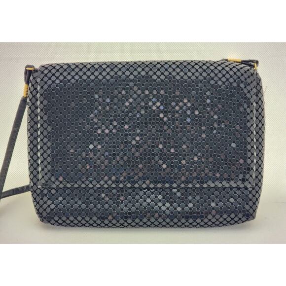 PURSE-HANDBAG-CLUTCH-Black Mesh-Shoulder Strap-Snap Closure-Shiny - Picture 3 of 11